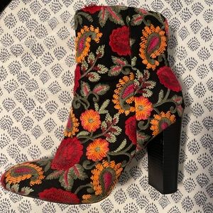 Floral embroidered boots